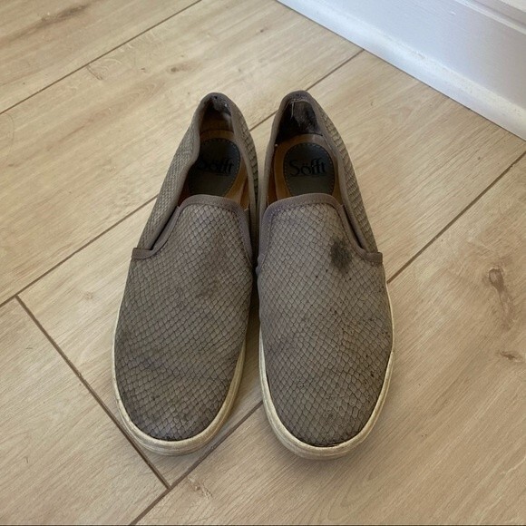 Sofft Sneakers Somers Taupe Brown Slip On Shoe Embossed Snake Print Faux Leather - Picture 1 of 4
